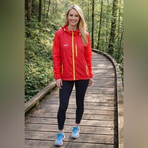 Jack Wolfskin Lightweight Packable Jacket
